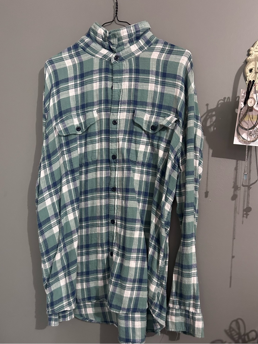 American Eagle Outfitters Green and White Plaid Button-Down Shirt